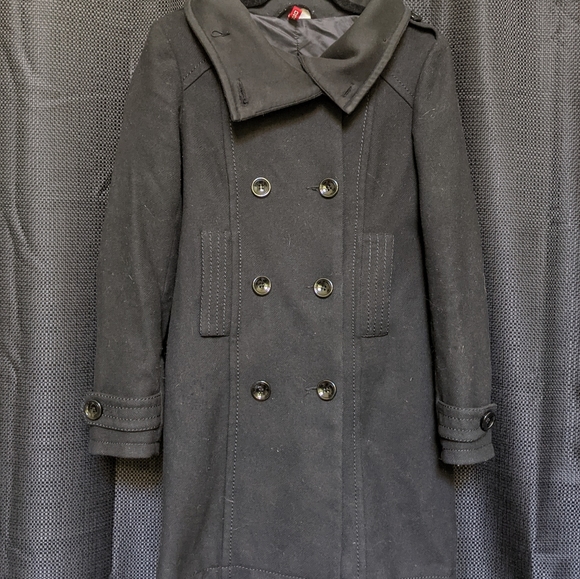 *Black wool peacoat - Picture 3 of 6